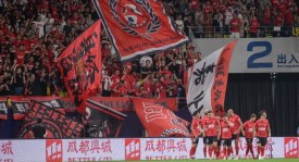 中超冲刺阶段：蓉城绝平申花，海港力克国安，积分榜前三仅差3分